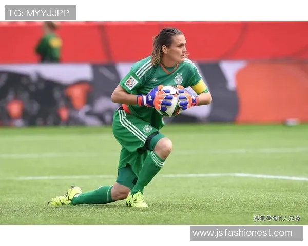 足球文化的传承与创新：探索全球足坛风格与球迷精神的交融与发展